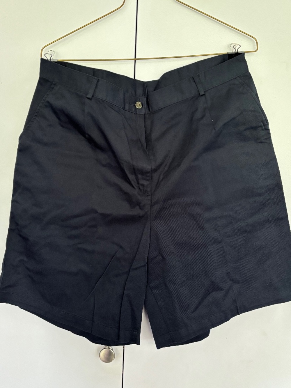 LL BEAN Women's Navy Blue Bermuda Shorts (Size 20)